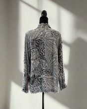 Load image into Gallery viewer, Grayscale Animal Print Blouse