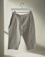 Load image into Gallery viewer, Giambattista Valli Capri Pants