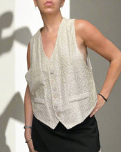 Load image into Gallery viewer, Pierre Cardin Roses Vest